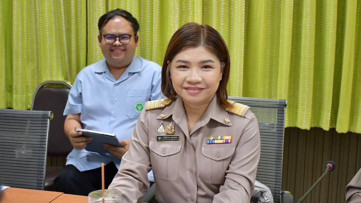 สสจ.สกลนคร “ร่วมประชุมศูนย์ปฏิบัติการติดตามเร่งรัดการบำบัดรักษา ฟื้นฟูสภาพทางสัง...