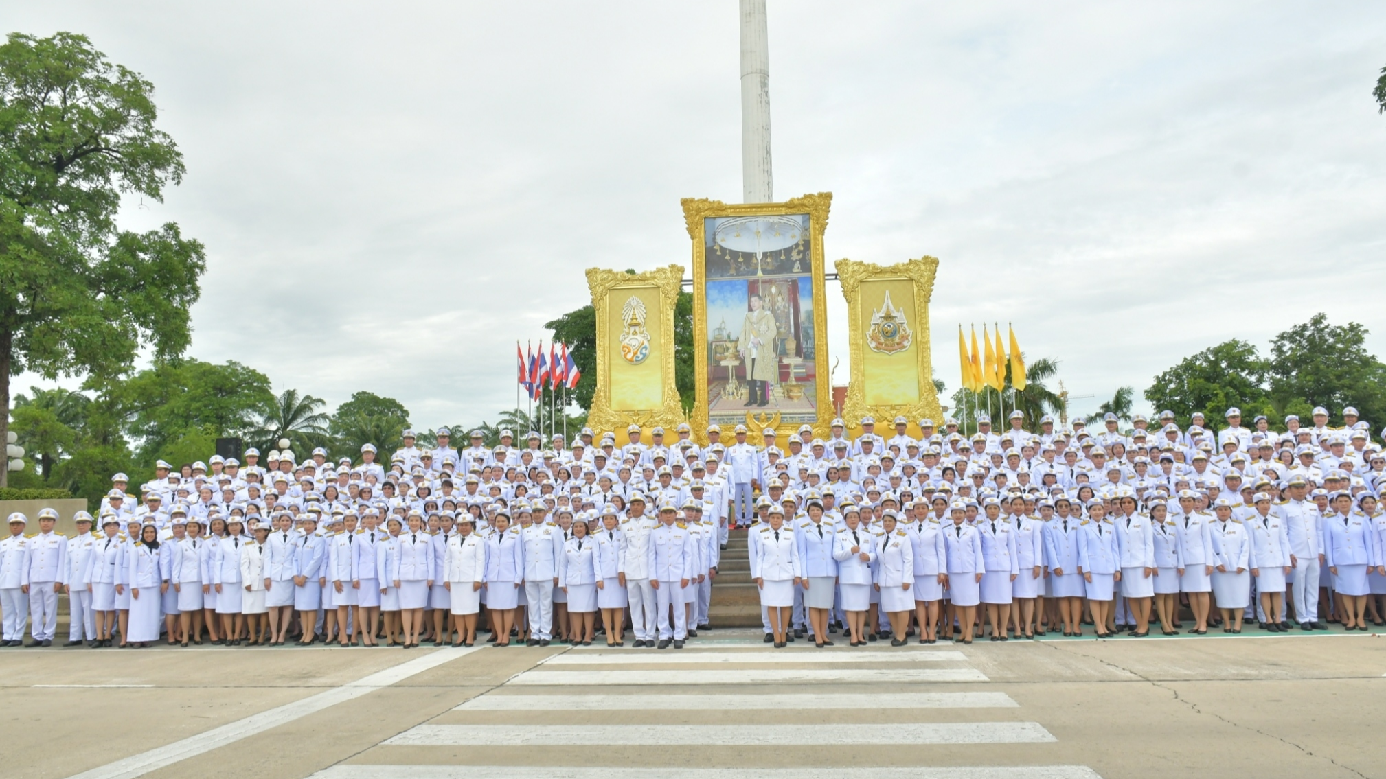 สธ.ถวายพระพรชัยมงคล และถวายสัตย์ปฏิญาณเพื่อเป็นข้าราชการที่ดีและพลังของแผ่นดิน