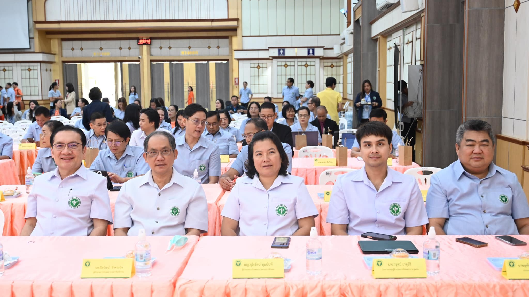 นายแพทย์ประเสริฐ ศรีสารคาม ผู้อำนวยการโรงพยาบาลสมเด็จพระยุพราชเดชอุดม เข้าร่วมพิ...