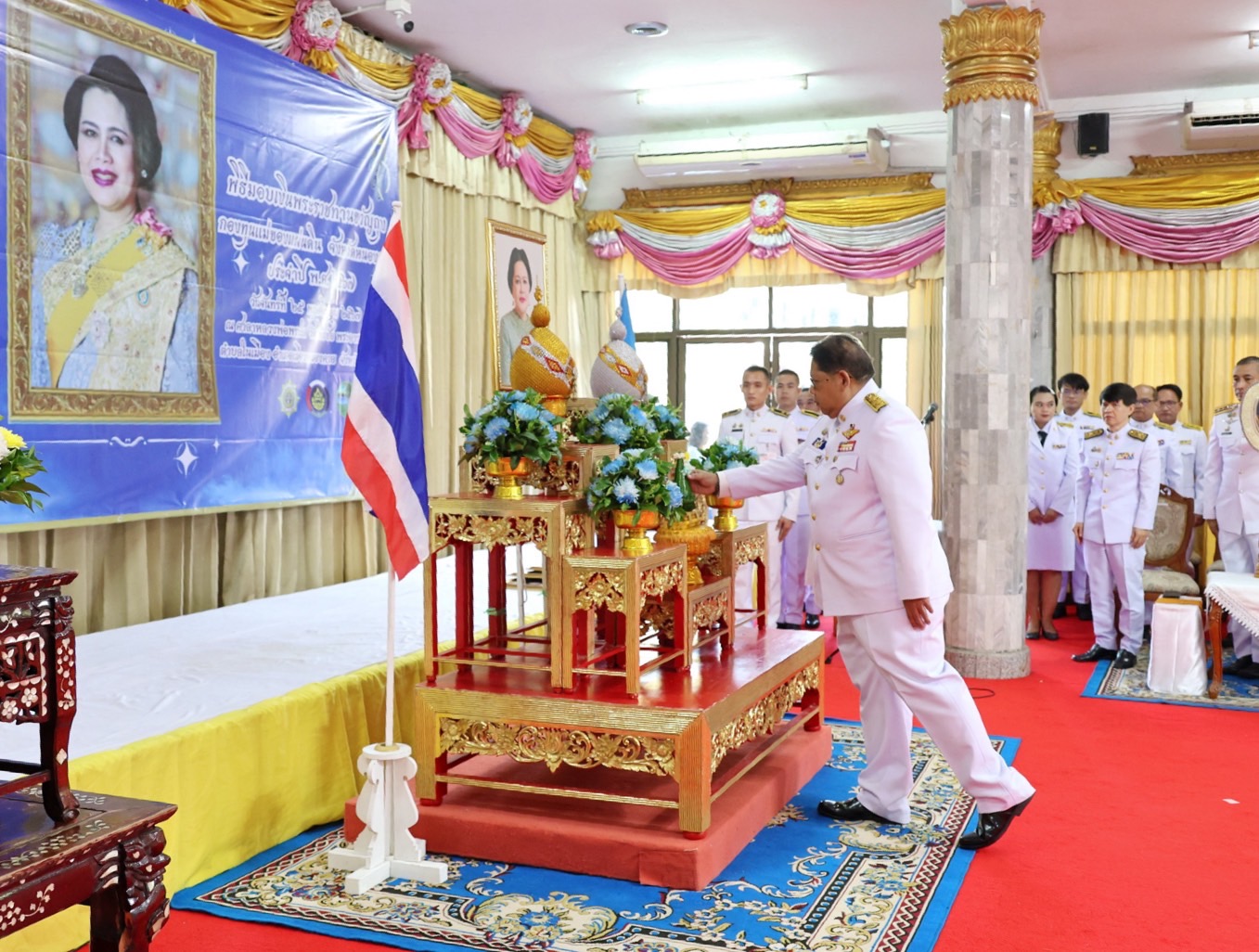 โรงพยาบาลหนองคาย ; ร่วมพิธีมอบเงินพระราชทานขวัญถุงกองทุนแม่ของแผ่นดินและทอดผ้าป่...