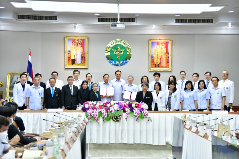 สธ. - สถาบันพระบรมราชชนก ร่วมพัฒนาหลักสูตรแพทยศาสตรบัณฑิต ผลิตแพทย์เข้าระบบบริการสุขภาพปฐมภูมิ