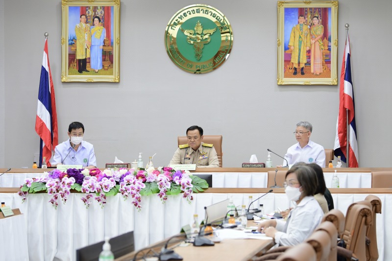 “อนุทิน” ประชุมขับเคลื่อนภารกิจระบบสุขภาพปฐมภูมิ ยันถ่ายโอน รพ.สต. ไม่กระทบนโยบาย 3 หมอ