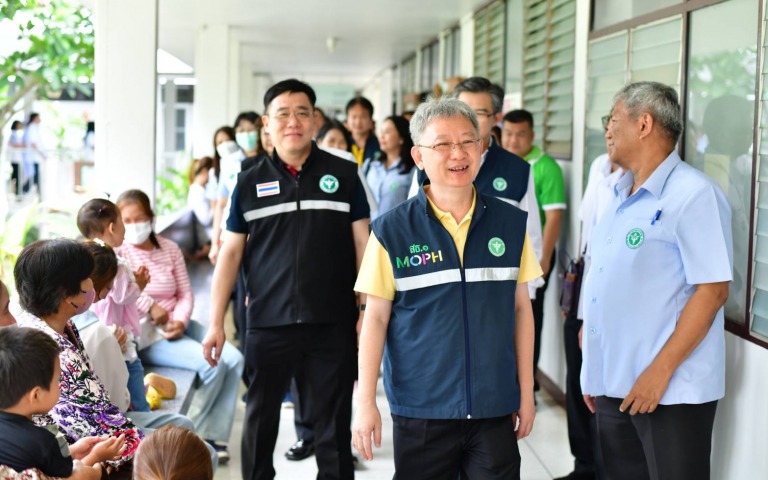 ตรวจเยี่ยมการดำเนินงานของโรงพยาบาลสมเด็จพระยุพราช ด่านซ้าย จ.เลย