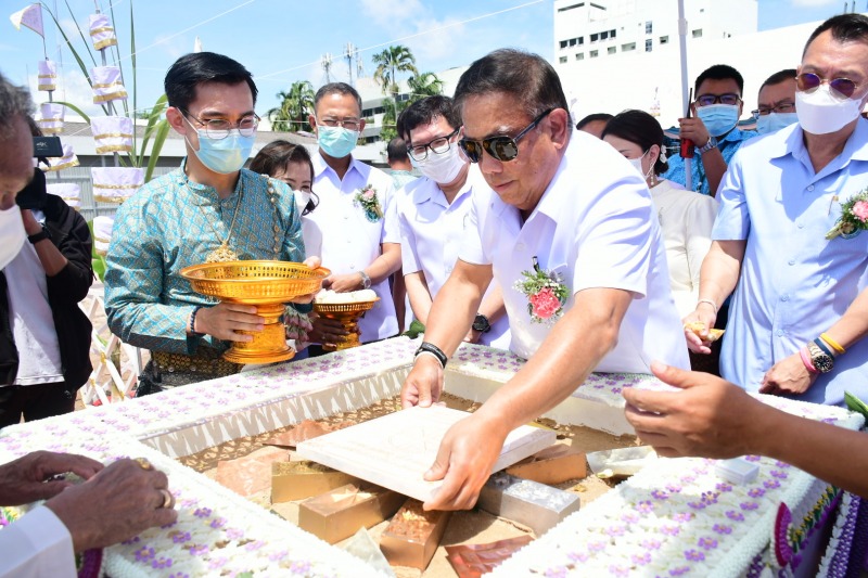 ปลัด สธ.วางศิลาฤกษ์อาคารผู้ป่วยนอกและอุบัติเหตุ รพ.สงขลา รองรับการเป็น “รพ.แห่งเ...