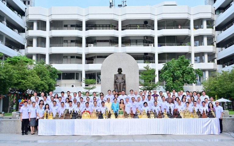 พิธีทำบุญสมโภชพระพุทธรูปสำคัญ 77 จังหวัด