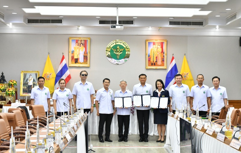 สป.สธ. จับมือ สบส. - สรพ. หนุนสถานพยาบาลภาครัฐผ่านการรับรองมาตรฐาน ให้ประชาชนได้...