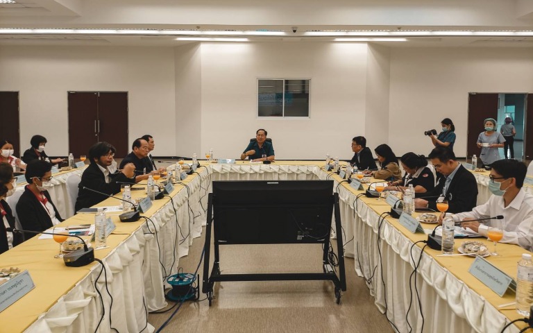 กรมควบคุมโรค จับมือกาชาดไทยและเนคเทค นำร่องใช้ระบบถ่ายภาพม่านตาในกลุ่มแรงงานข้าม...