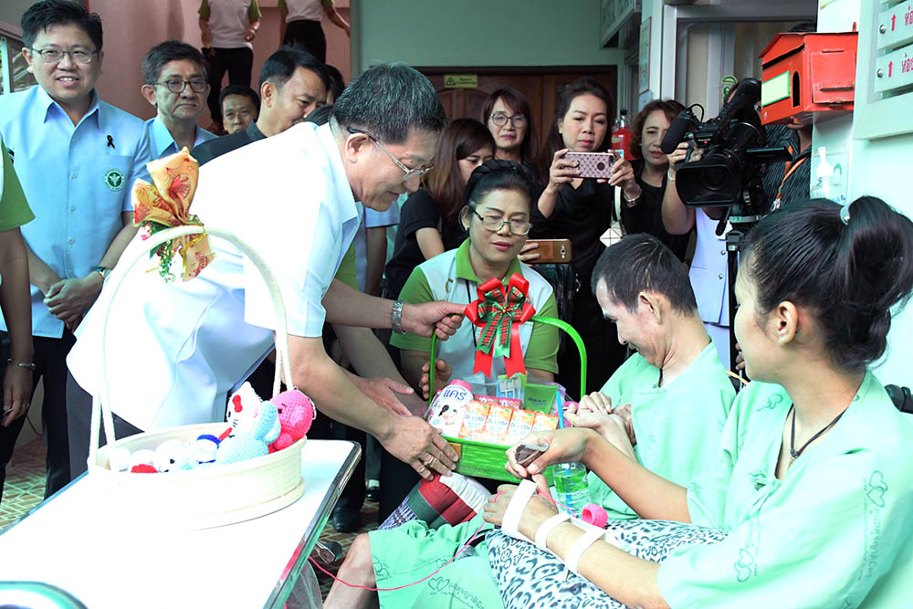 ปลัดสธ.ตรวจเยี่ยมโรงพยาบาลเสาไห้เฉลิมพระเกียรติ 80 พรรษา 