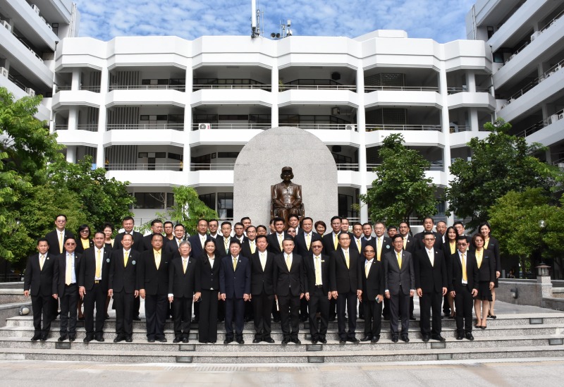 รมว.อนุทิน-รมช.สาธิต เข้ารับตำแหน่งที่กระทรวงสาธารณสุข