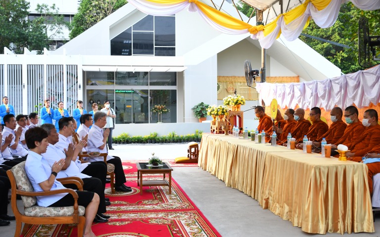 พิธีสงฆ์ เปิดอาคารภูมิจิต คลินิกผู้ป่วยนอก รพ.พระนั่งเกล้า