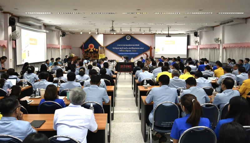 นพ.สสจ.อุบลฯ ร่วมรับฟังการนำเสนอผลการดำเนินงานตามประเด็นการตรวจราชการและนิเทศงาน...