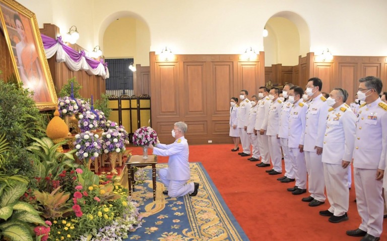 ปลัดสธ.นำคณะผู้บริหารกระทรวงสาธารณสุข ลงนามถวายพระพร สมเด็จพระนางเจ้าสุทิดา พัชร...