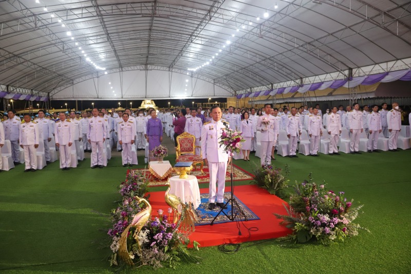 สสจ.สมุทรปราการ ร่วมพิธีถวายเครื่องราชสักการะ จุดเทียนถวายพระพรชัยมงคล เนื่องในโ...