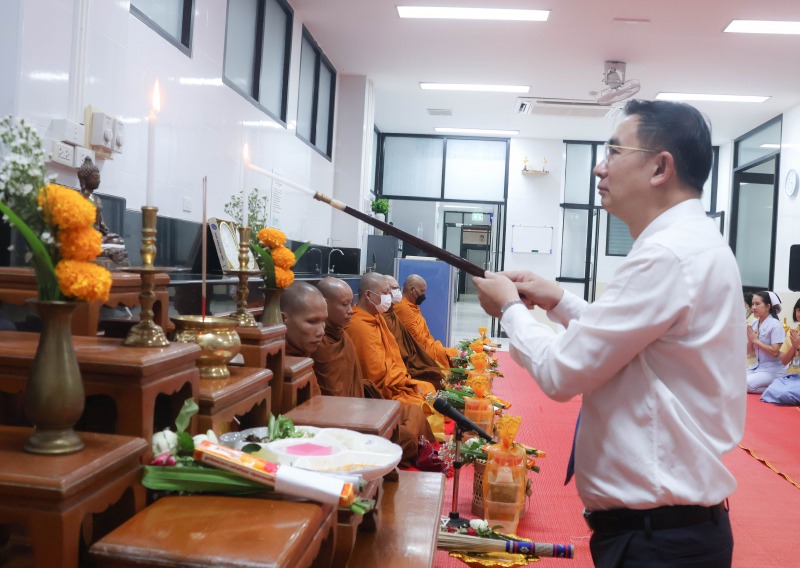 รพ.แม่สอด จัดพิธีสวดเจริญพระพุทธมนต์ ทำบุญห้องส่องกล้อง