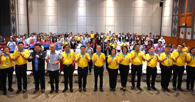 นพ.สสจ.อุบลฯ ประธานพิธีเปิดการประชุมถอดบทเรียนการดำเนินงานโครงการพัฒนาต่อยอดเพื่...