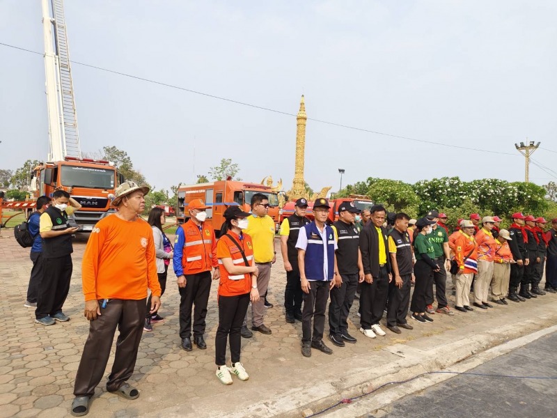 สสจ.อุบลฯร่วมการจัดกิจกรรม Kick off การป้องกันและแก้ไขปัญหาฝุ่นละอองขนาดเล็ก(PM๒...