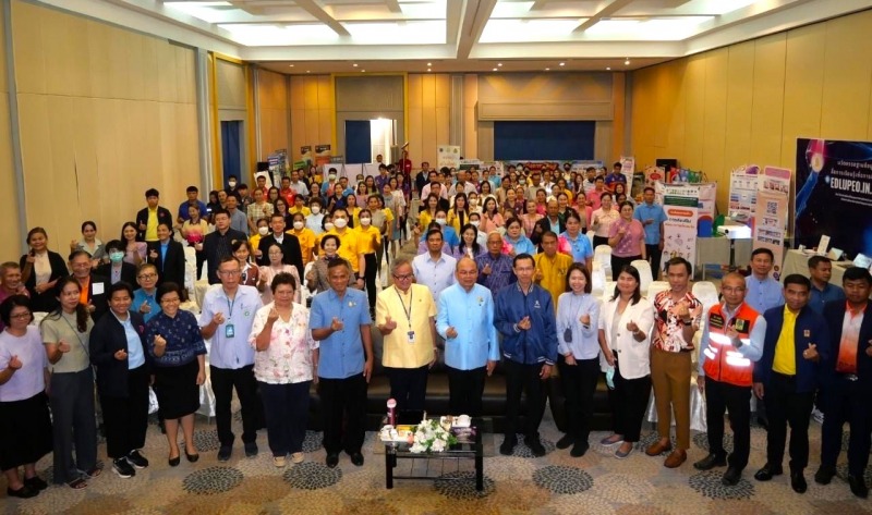 สสจ.อุบลฯ ร่วมประชุม และเป็นวิทยากรกลุ่ม งานสมัชชาสุขภาพจังหวัดอุบลราชธานี จัดโด...